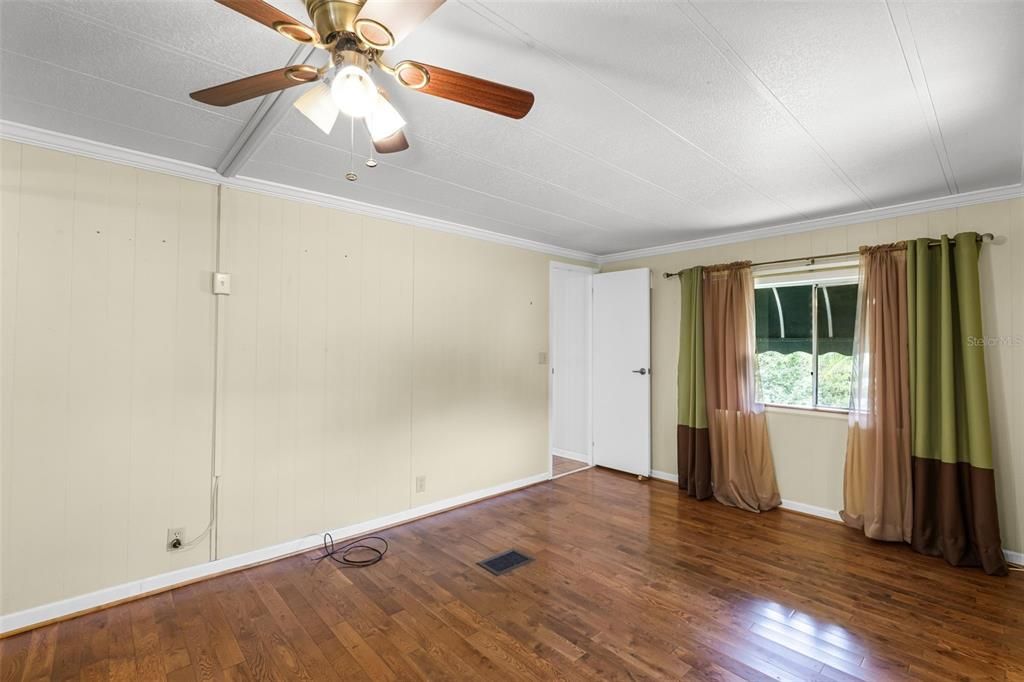 待售: $124,500 (3 贝兹, 2 浴室, 1248 平方英尺)