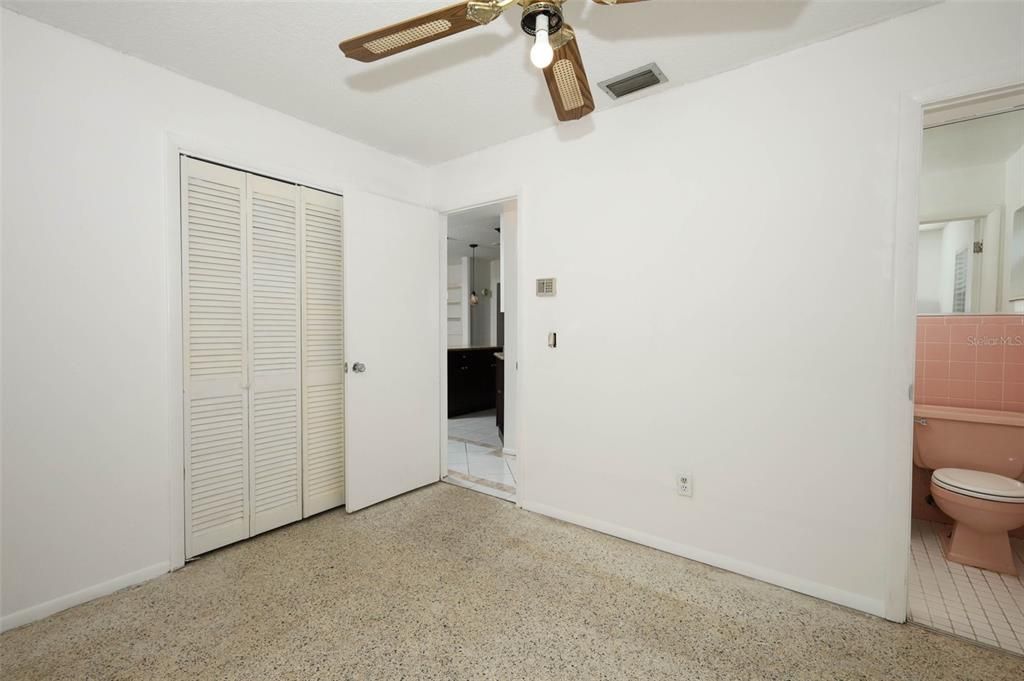 Active With Contract: $290,000 (3 beds, 2 baths, 1618 Square Feet)