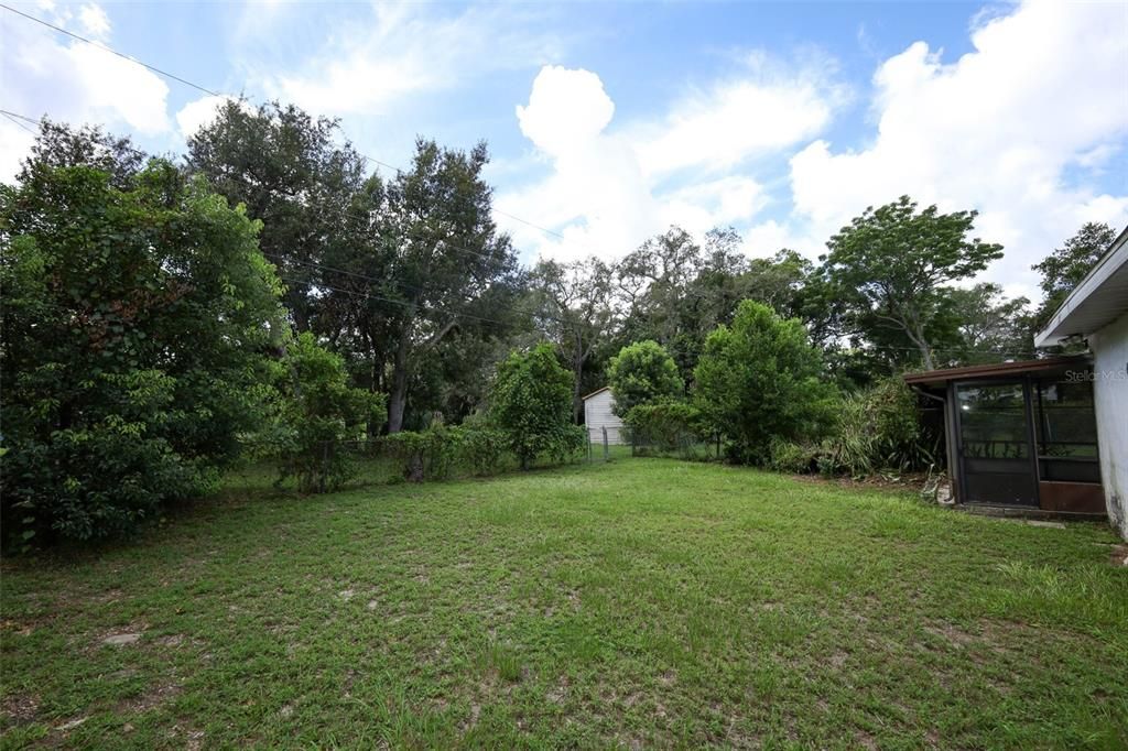 Active With Contract: $290,000 (3 beds, 2 baths, 1618 Square Feet)