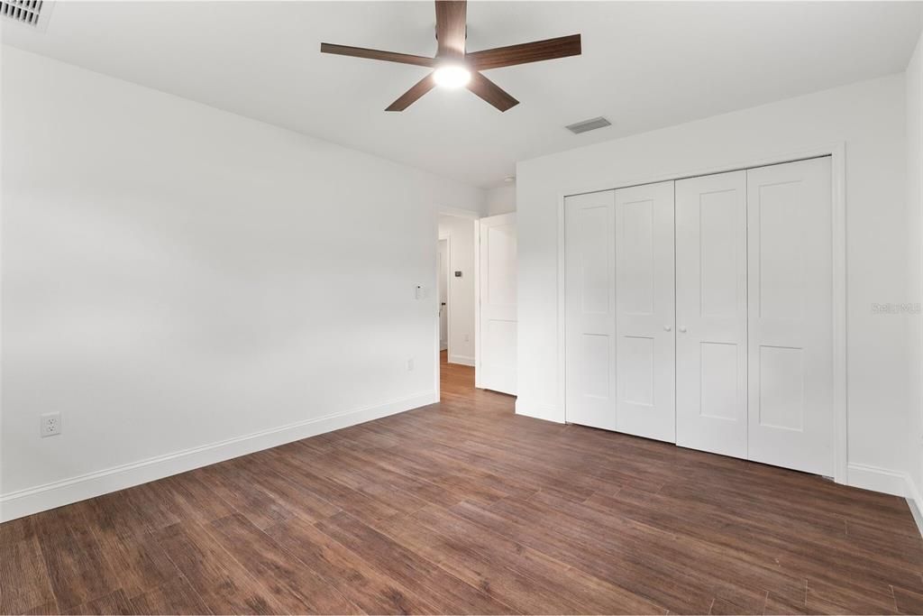 Под контрактом: $570,000 (3 спален, 2 ванн, 2766 Квадратных фут)