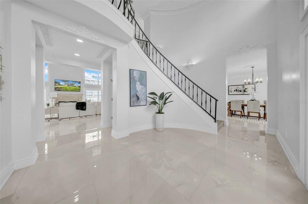 En Venta: $3,899,999 (5 camas, 4 baños, 5798 Pies cuadrados)