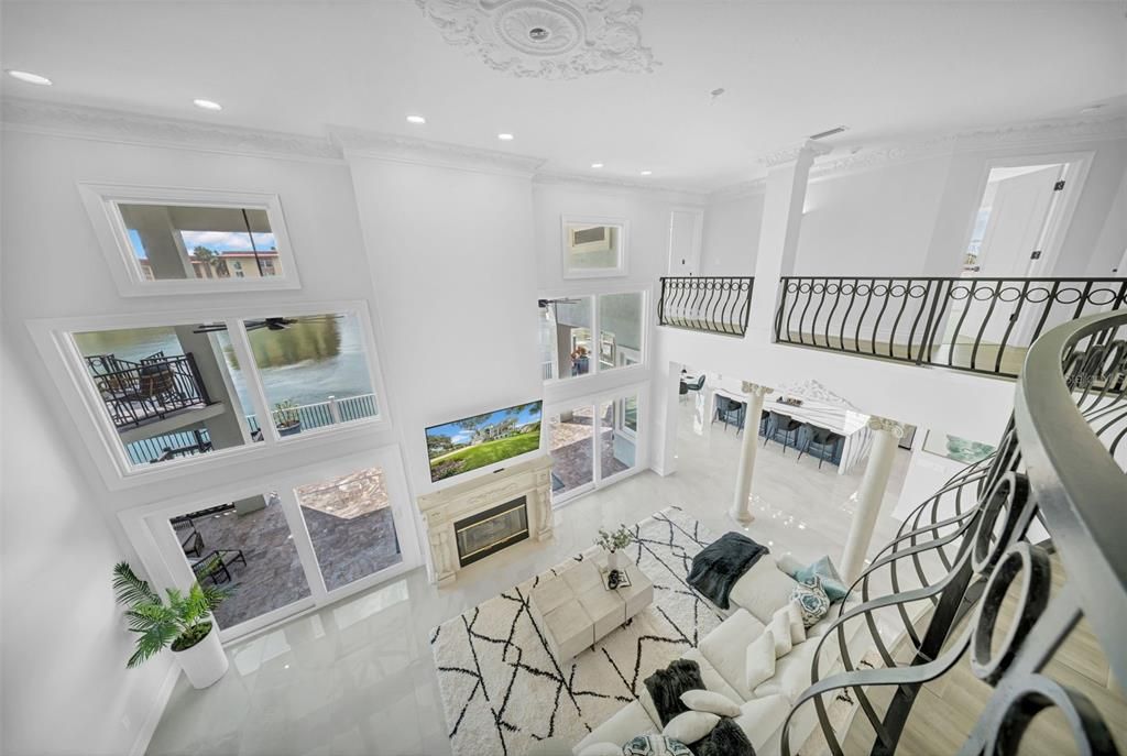 En Venta: $3,899,999 (5 camas, 4 baños, 5798 Pies cuadrados)