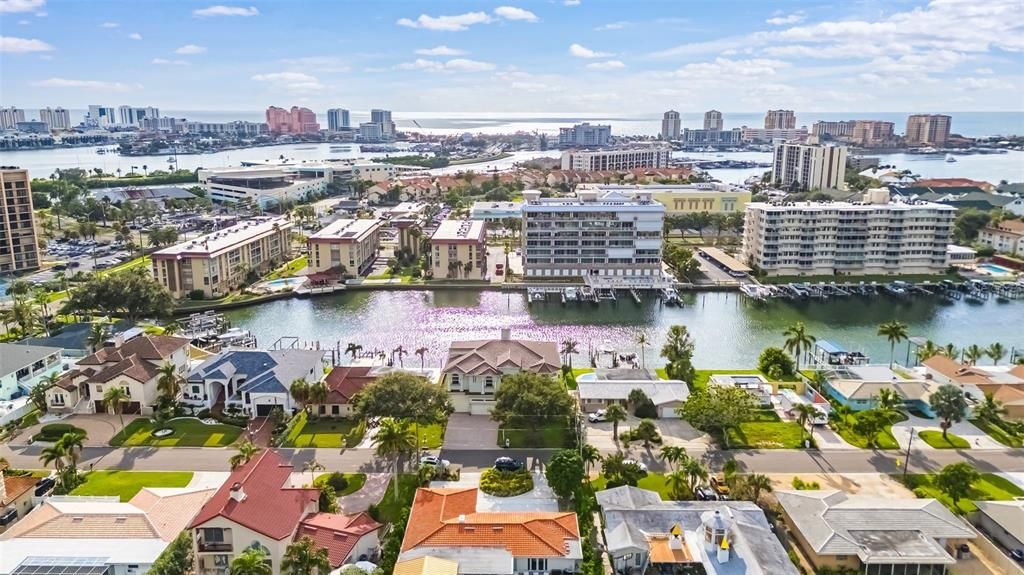 En Venta: $3,899,999 (5 camas, 4 baños, 5798 Pies cuadrados)