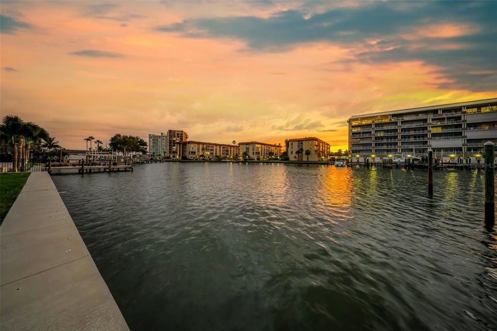 En Venta: $3,899,999 (5 camas, 4 baños, 5798 Pies cuadrados)