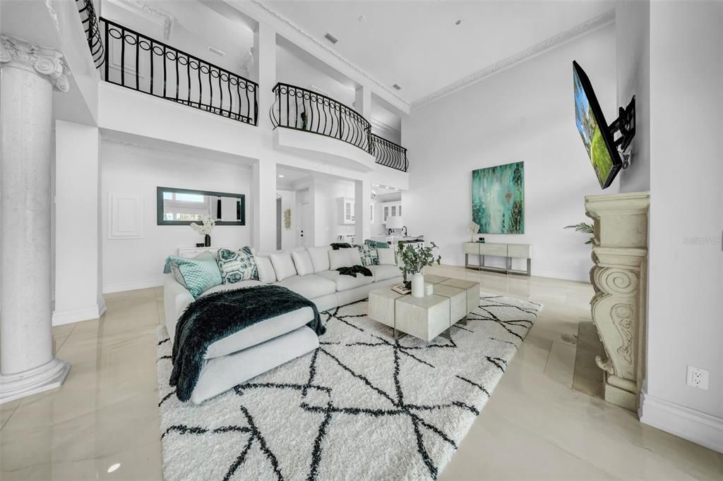 En Venta: $3,899,999 (5 camas, 4 baños, 5798 Pies cuadrados)