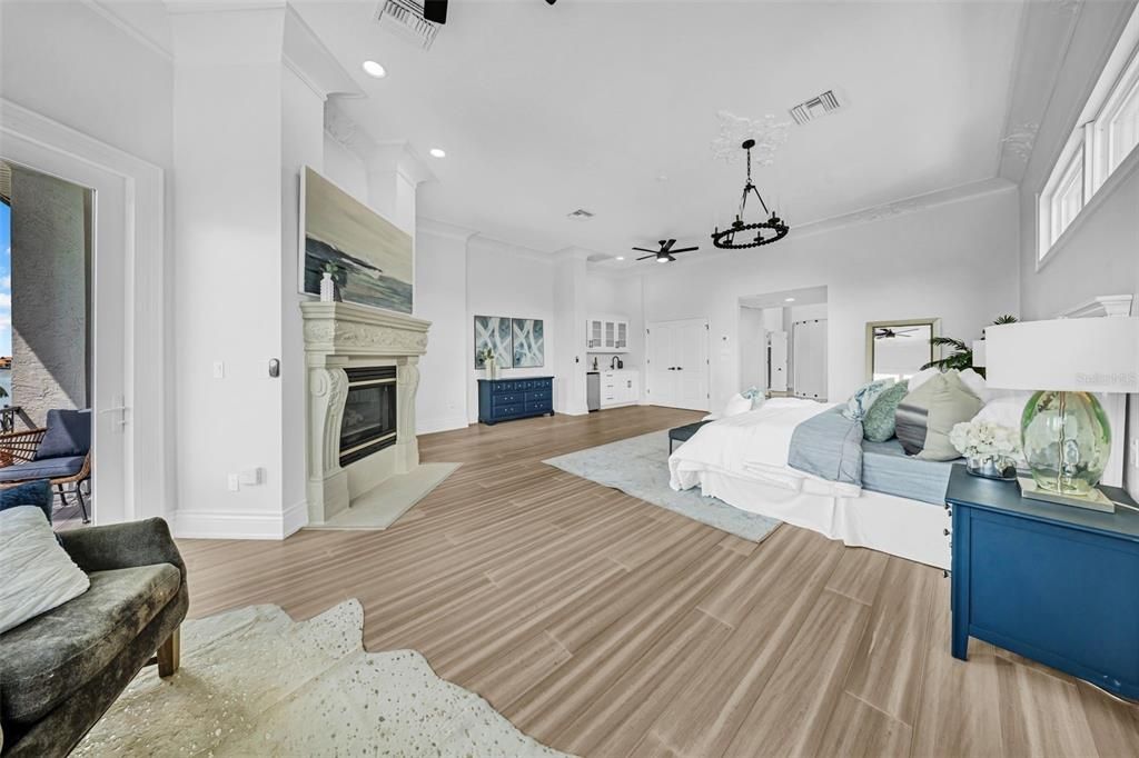 En Venta: $3,899,999 (5 camas, 4 baños, 5798 Pies cuadrados)