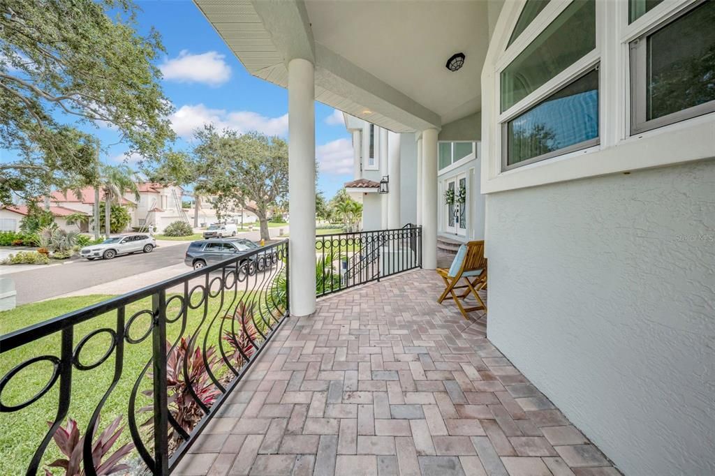 En Venta: $3,899,999 (5 camas, 4 baños, 5798 Pies cuadrados)