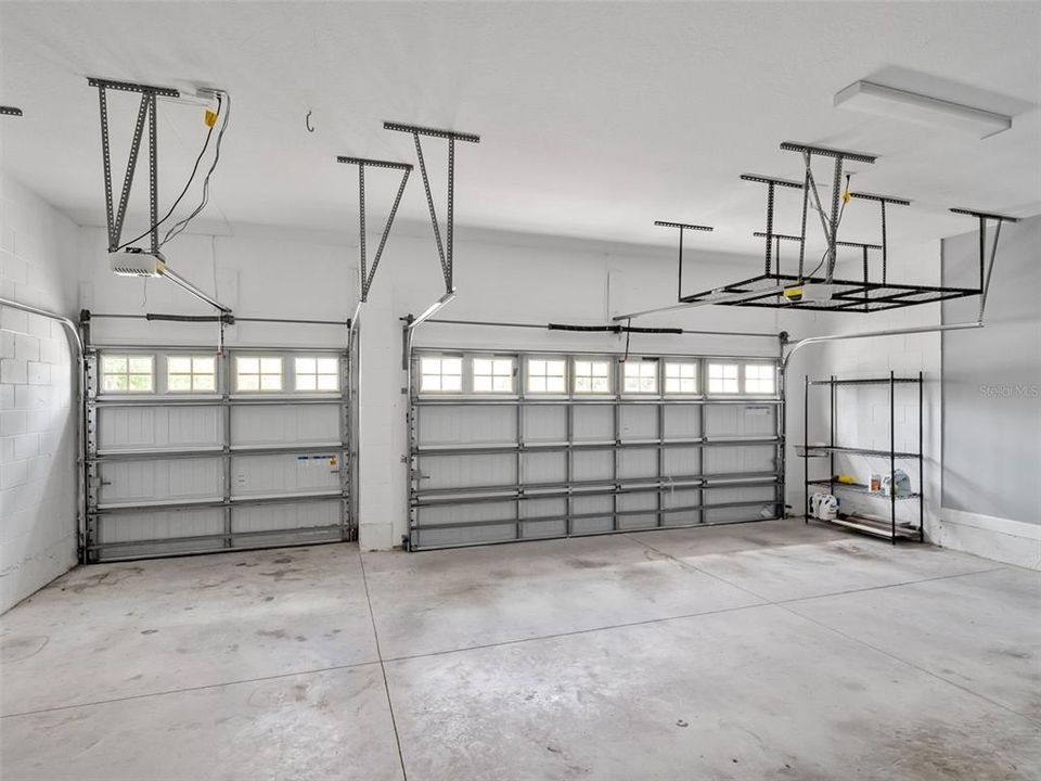 Activo con contrato: $814,000 (5 camas, 4 baños, 3097 Pies cuadrados)