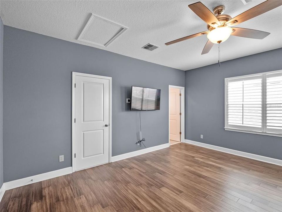 Activo con contrato: $814,000 (5 camas, 4 baños, 3097 Pies cuadrados)