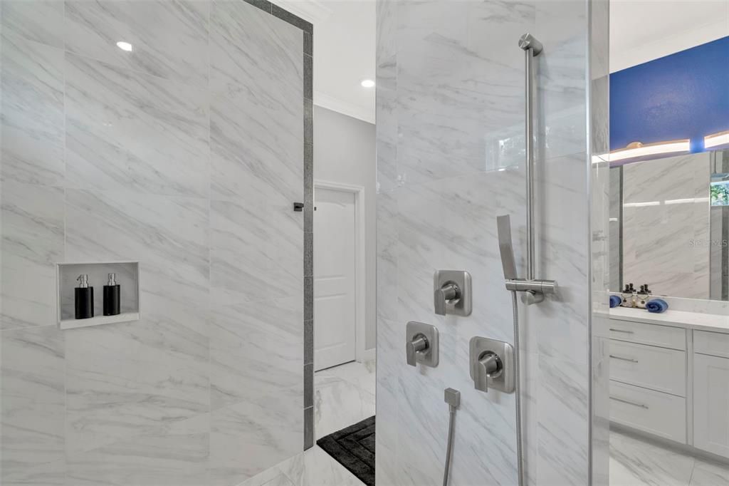 待售: $1,290,000 (4 贝兹, 3 浴室, 3418 平方英尺)