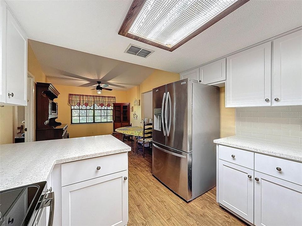 Active With Contract: $329,900 (4 beds, 3 baths, 1812 Square Feet)