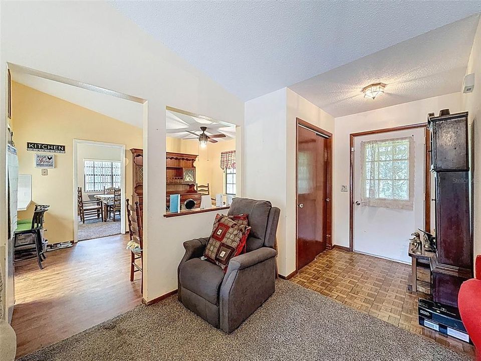 Active With Contract: $329,900 (4 beds, 3 baths, 1812 Square Feet)