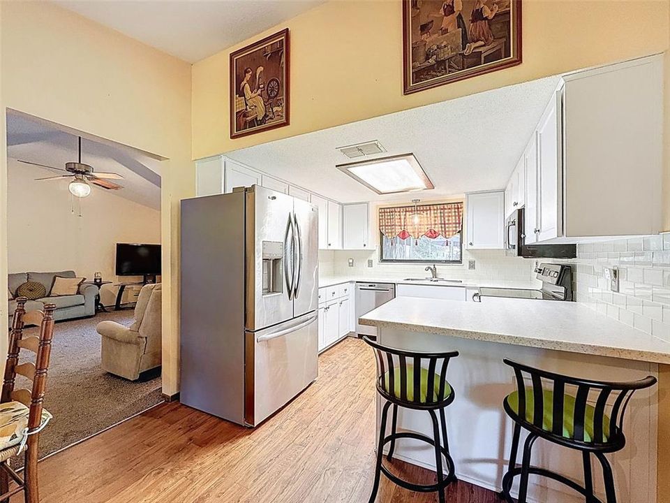 Active With Contract: $329,900 (4 beds, 3 baths, 1812 Square Feet)