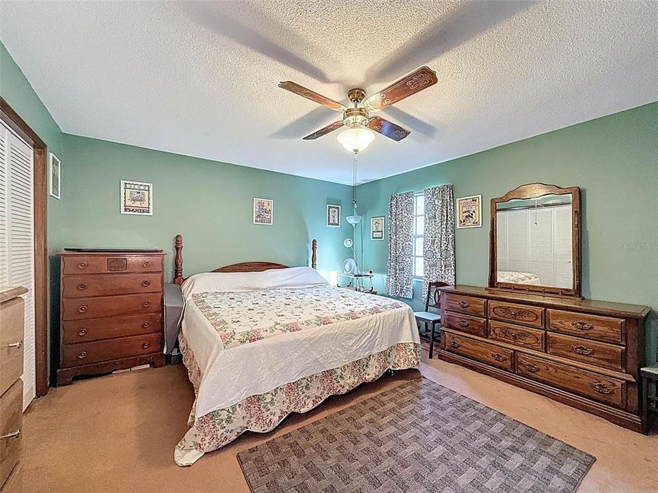 Active With Contract: $329,900 (4 beds, 3 baths, 1812 Square Feet)