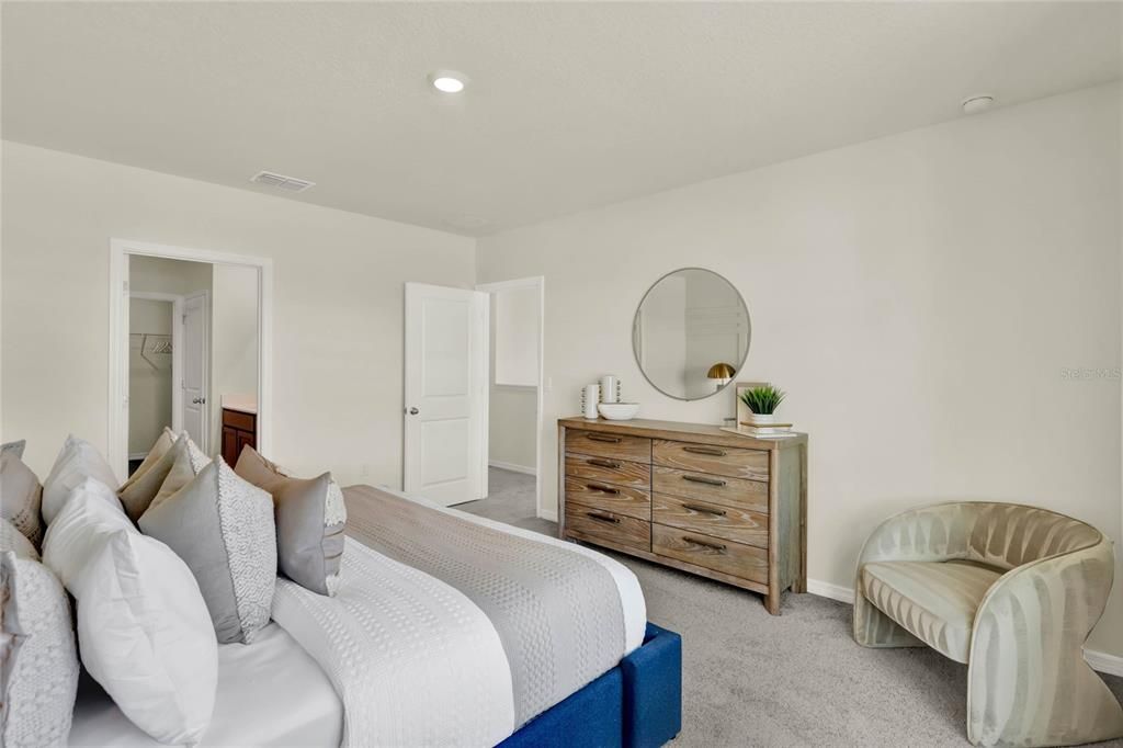 Под контрактом: $510,990 (5 спален, 3 ванн, 2663 Квадратных фут)