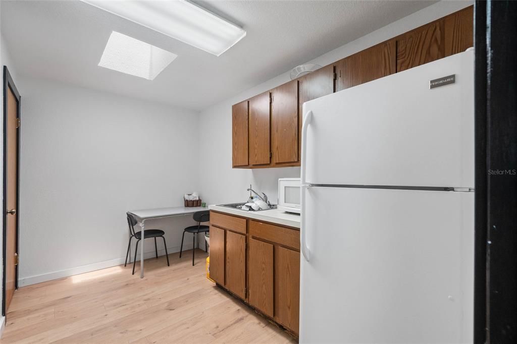 待售: $49,400 (0 贝兹, 0 浴室, 1976 平方英尺)