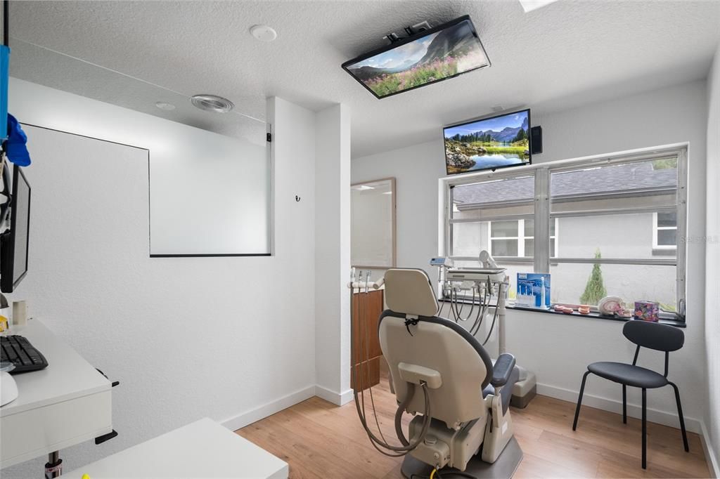 待售: $49,400 (0 贝兹, 0 浴室, 1976 平方英尺)