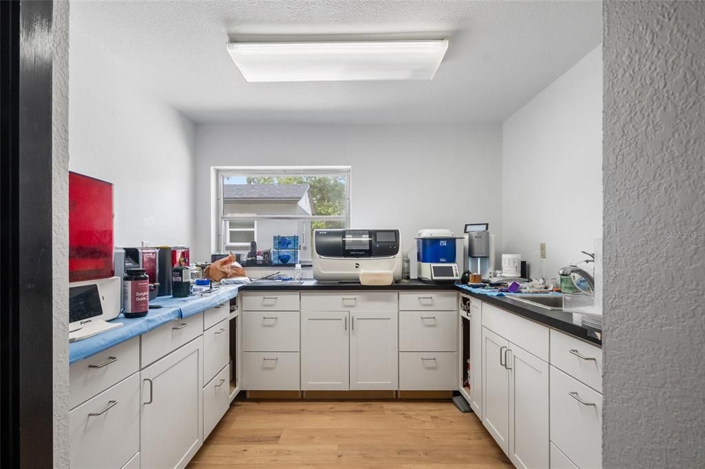 待售: $49,400 (0 贝兹, 0 浴室, 1976 平方英尺)