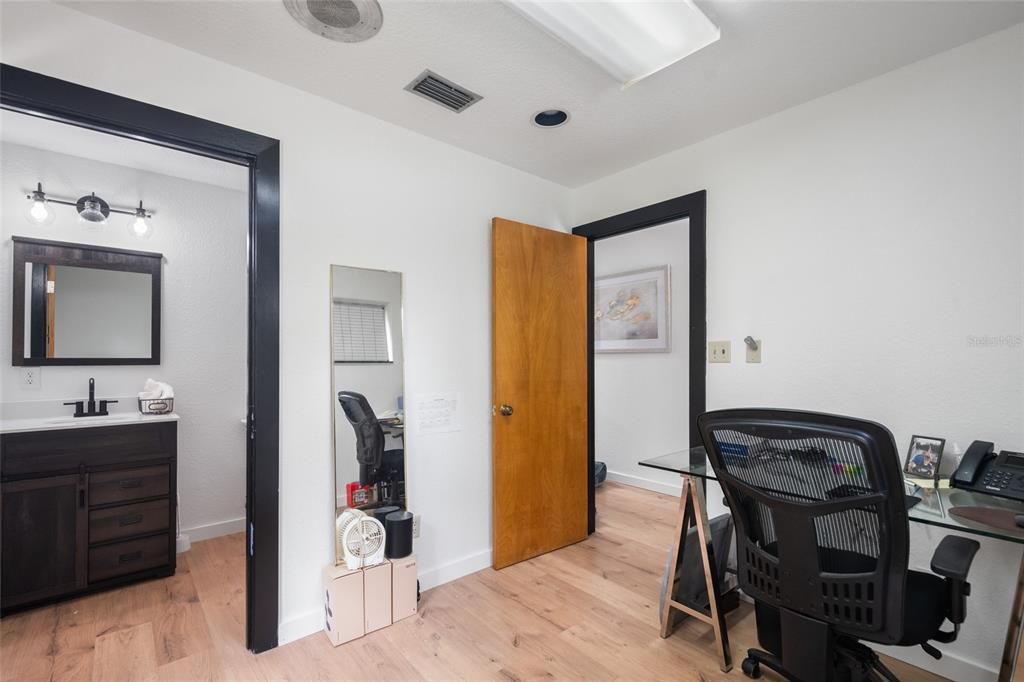 待售: $49,400 (0 贝兹, 0 浴室, 1976 平方英尺)