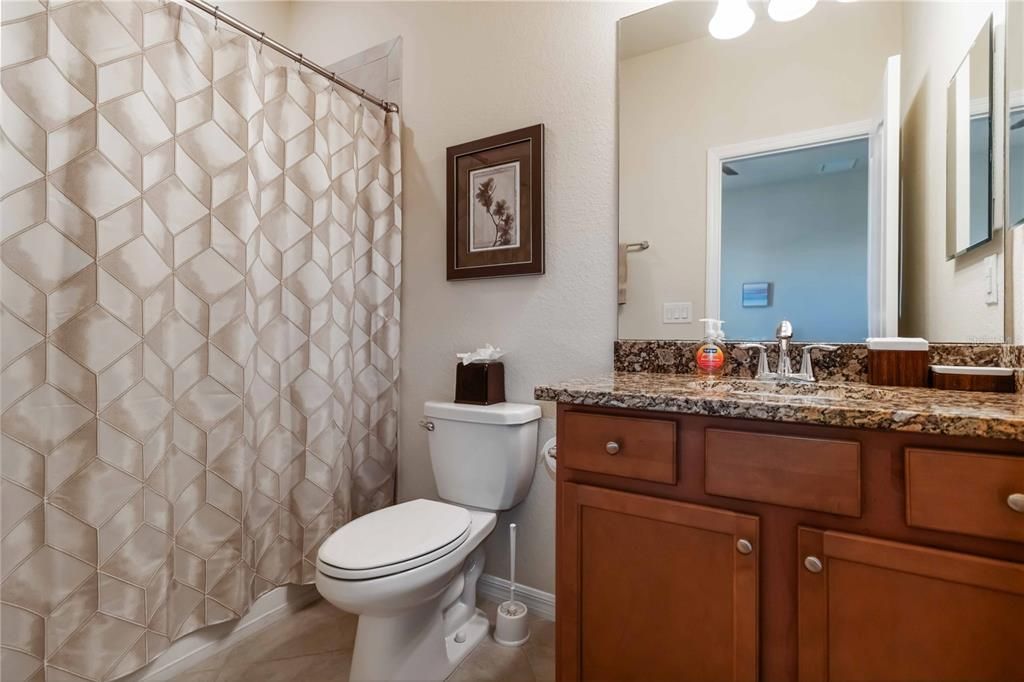 出租: $2,600 (4 贝兹, 3 浴室, 2035 平方英尺)