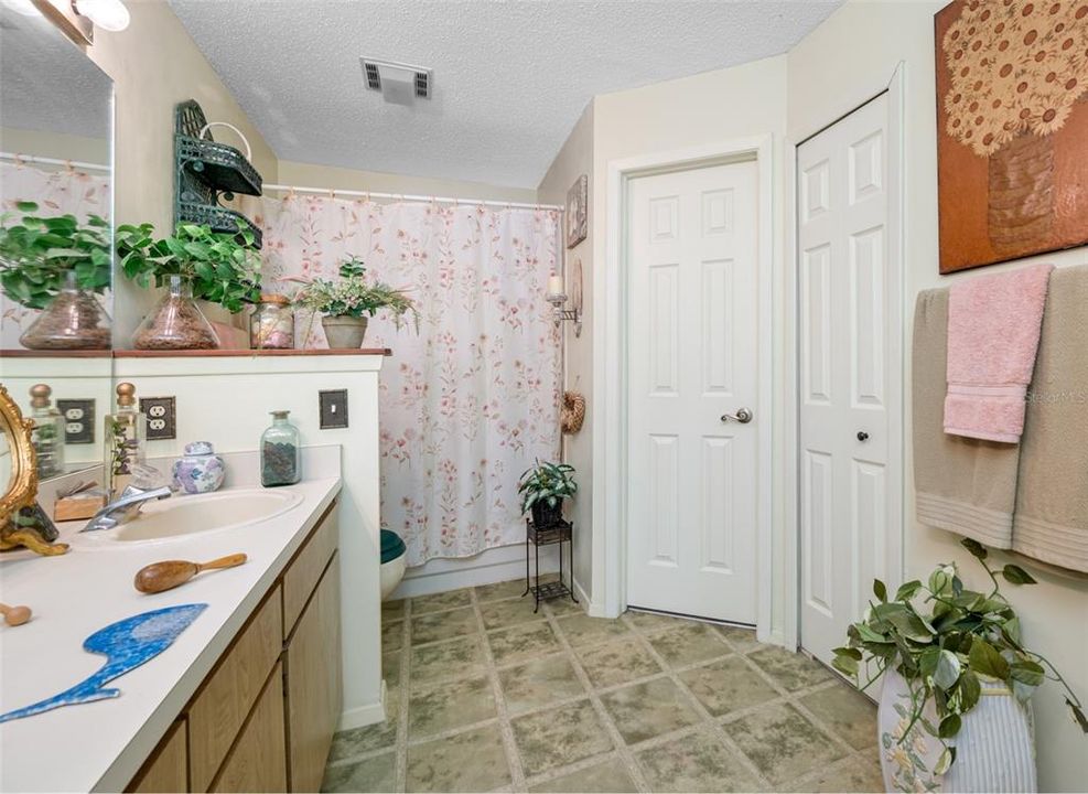 Activo con contrato: $345,500 (2 camas, 2 baños, 1485 Pies cuadrados)