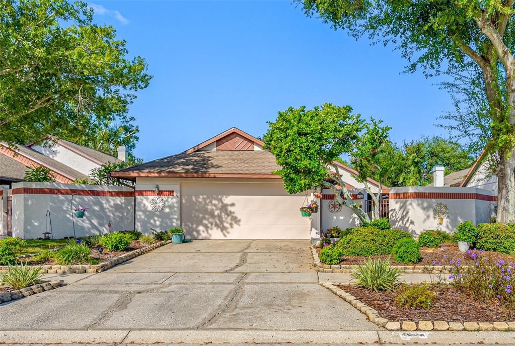 Activo con contrato: $345,500 (2 camas, 2 baños, 1485 Pies cuadrados)