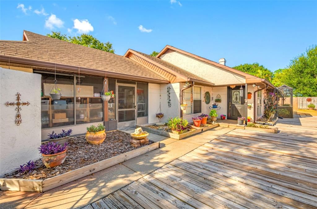 Activo con contrato: $345,500 (2 camas, 2 baños, 1485 Pies cuadrados)