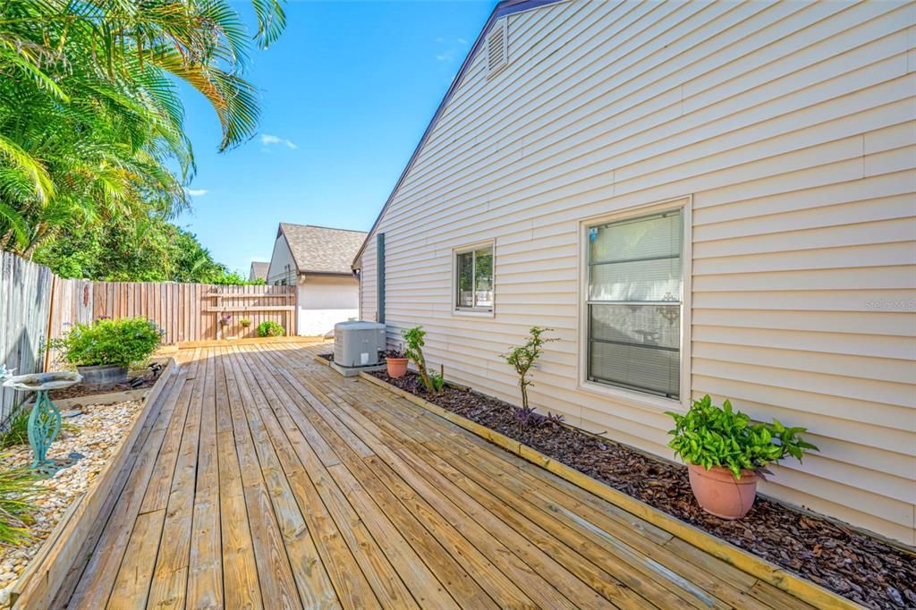 Activo con contrato: $345,500 (2 camas, 2 baños, 1485 Pies cuadrados)