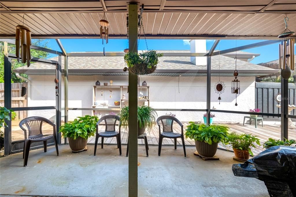 Activo con contrato: $345,500 (2 camas, 2 baños, 1485 Pies cuadrados)