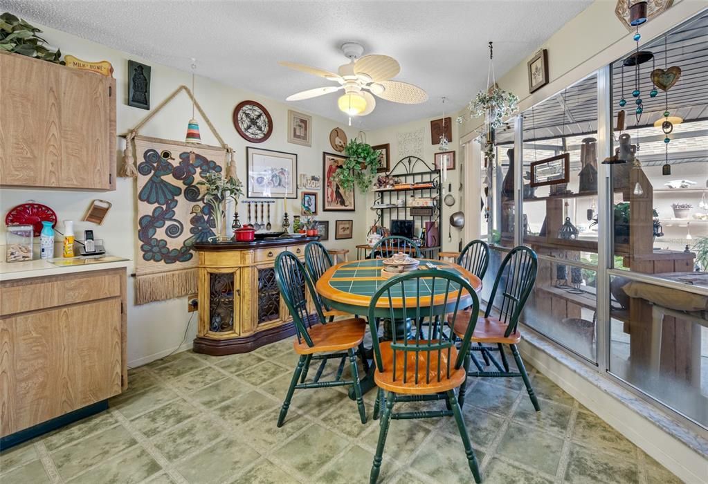 Activo con contrato: $345,500 (2 camas, 2 baños, 1485 Pies cuadrados)