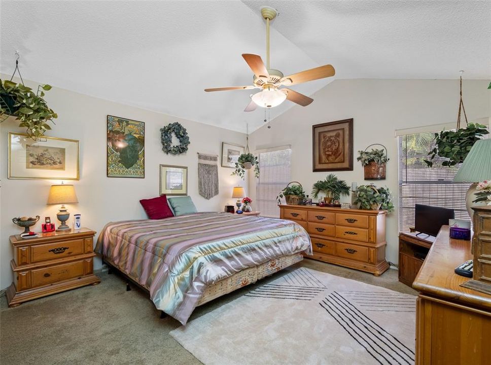 Activo con contrato: $345,500 (2 camas, 2 baños, 1485 Pies cuadrados)