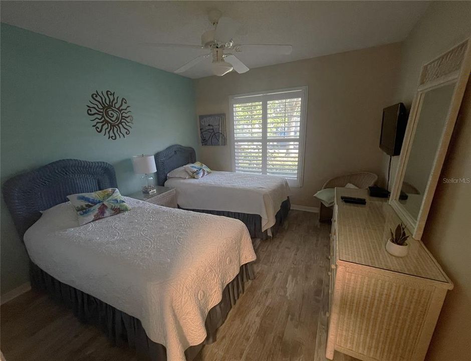 合同活跃: $2,450 (2 贝兹, 2 浴室, 1530 平方英尺)