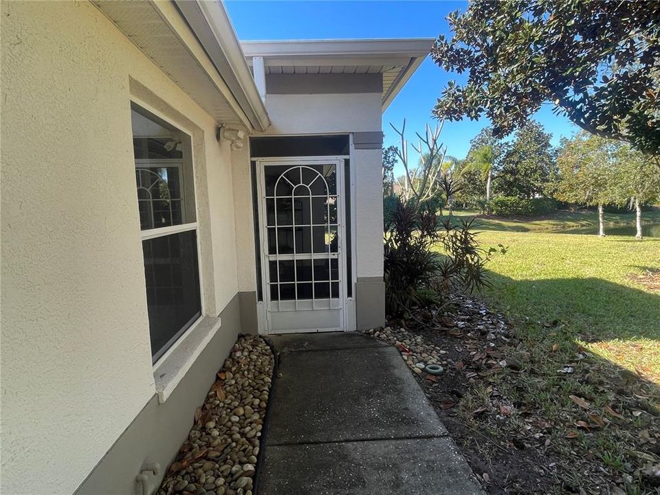 合同活跃: $2,450 (2 贝兹, 2 浴室, 1530 平方英尺)