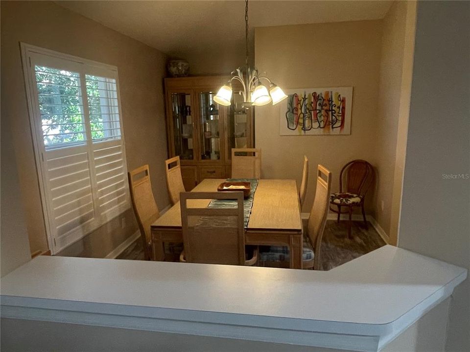 合同活跃: $2,450 (2 贝兹, 2 浴室, 1530 平方英尺)