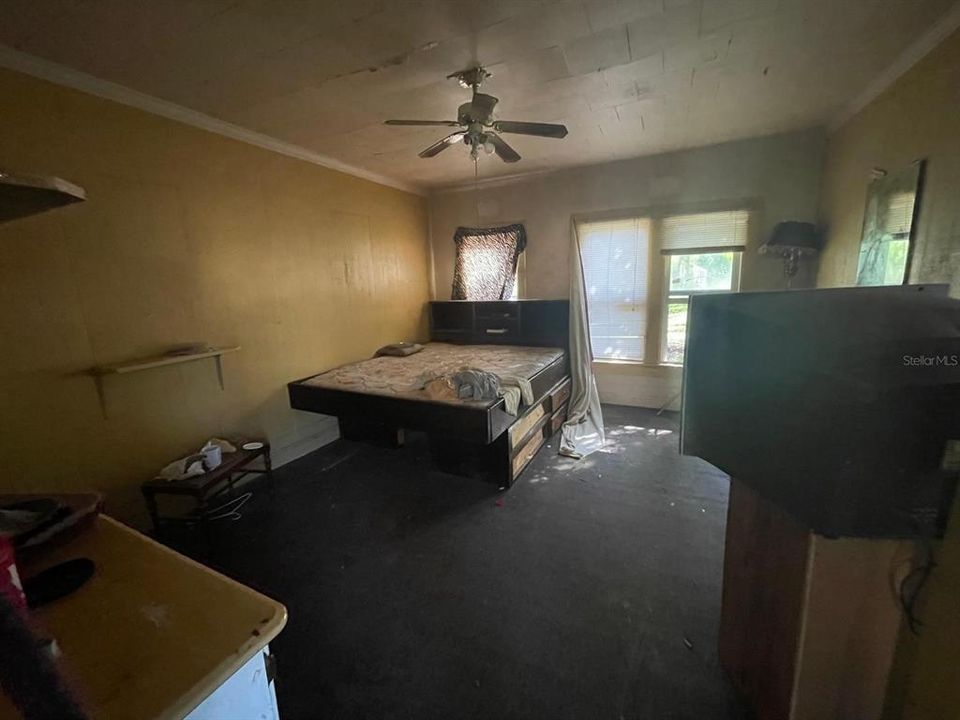 En Venta: $189,000 (4 camas, 0 baños, 2256 Pies cuadrados)