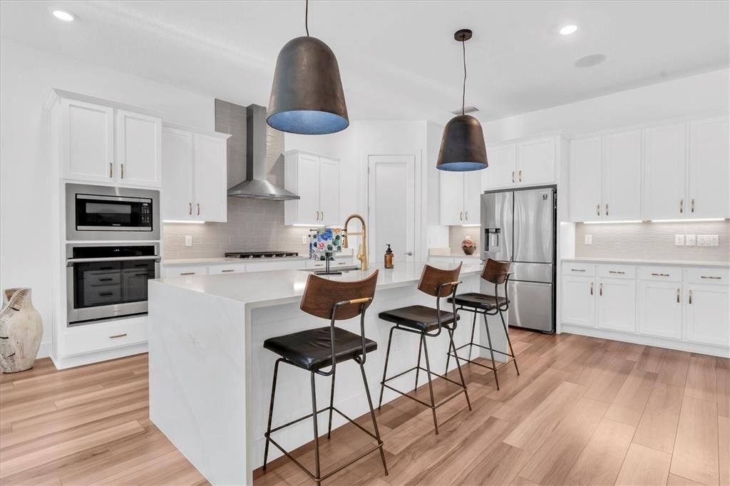 На продажу: $919,000 (4 спален, 3 ванн, 3402 Квадратных фут)