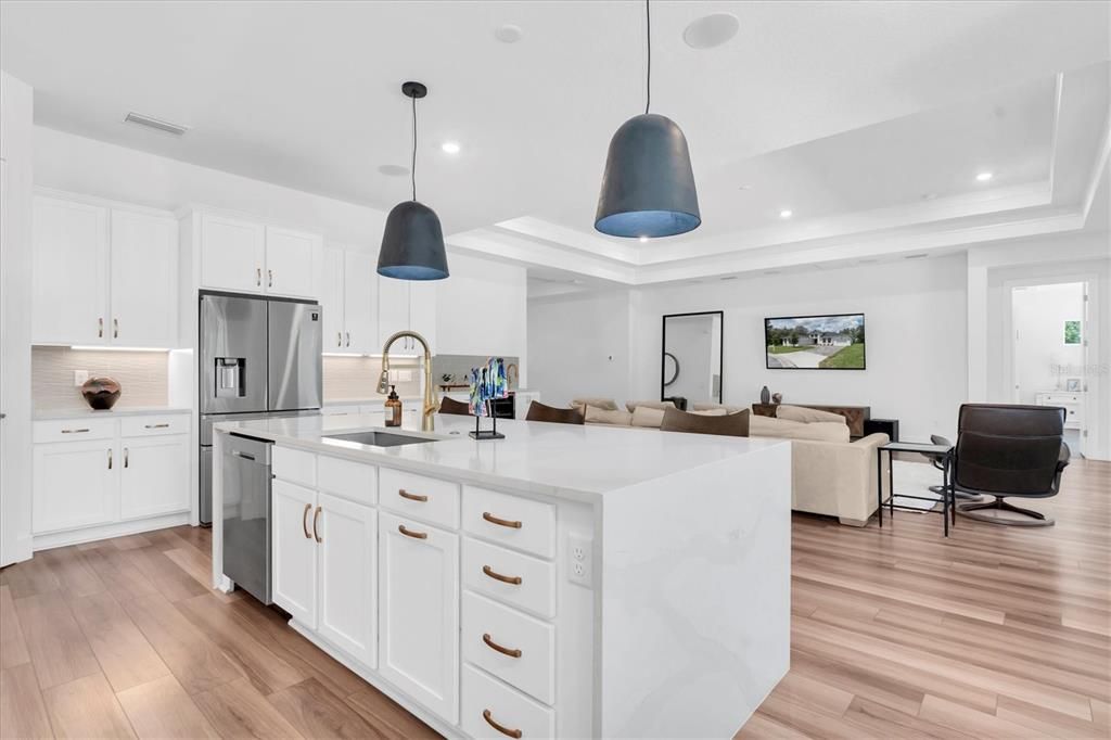 На продажу: $919,000 (4 спален, 3 ванн, 3402 Квадратных фут)