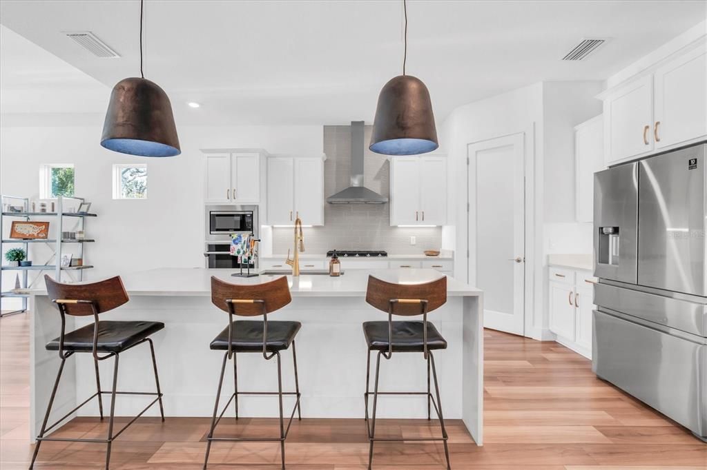 На продажу: $919,000 (4 спален, 3 ванн, 3402 Квадратных фут)