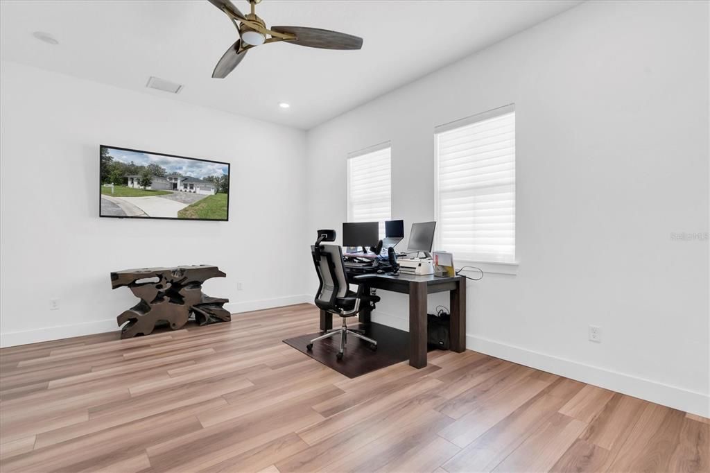 На продажу: $919,000 (4 спален, 3 ванн, 3402 Квадратных фут)