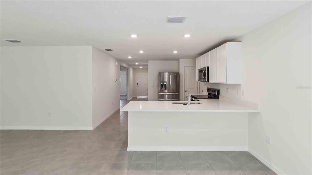 Activo con contrato: $271,990 (3 camas, 2 baños, 1408 Pies cuadrados)