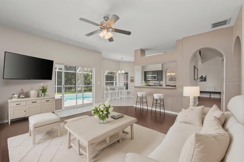 For Sale: $637,000 (3 beds, 2 baths, 2320 Square Feet)