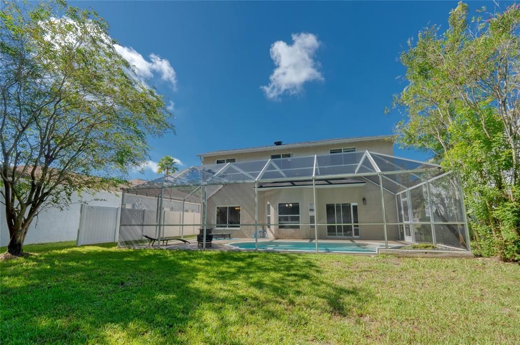 For Sale: $637,000 (3 beds, 2 baths, 2320 Square Feet)