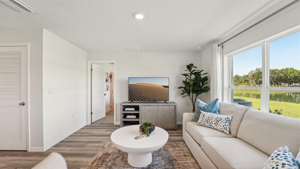 Active With Contract: $278,990 (4 beds, 2 baths, 1498 Square Feet)