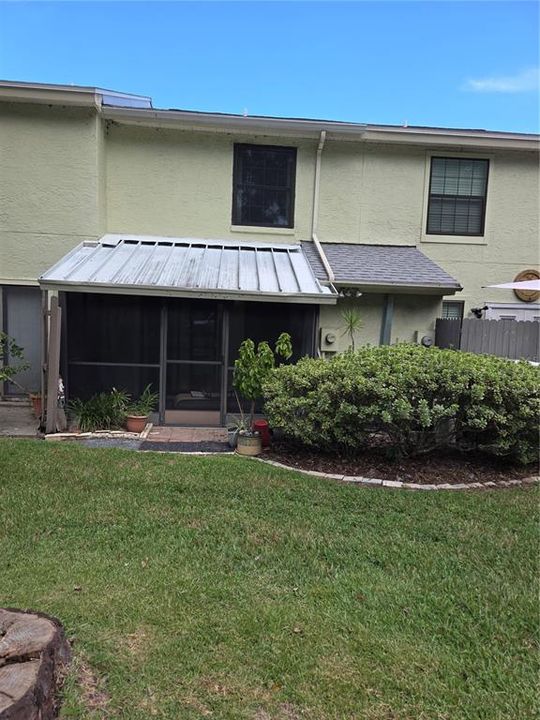 For Sale: $160,000 (2 beds, 2 baths, 1054 Square Feet)