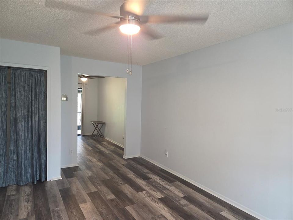 For Sale: $160,000 (2 beds, 2 baths, 1054 Square Feet)