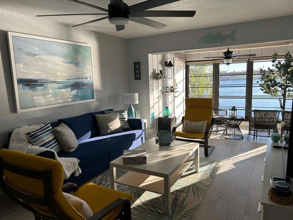 For Rent: $2,300 (2 beds, 2 baths, 1125 Square Feet)