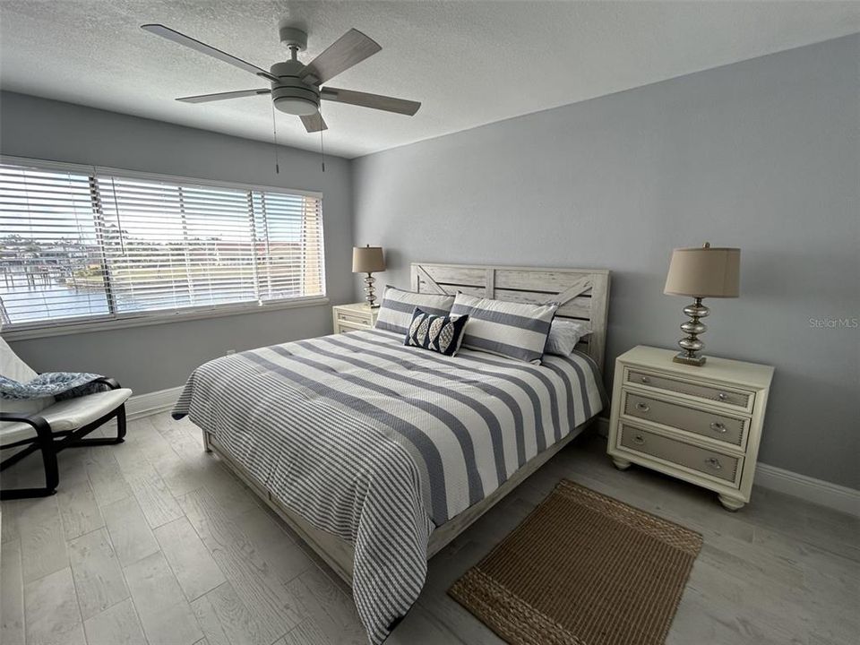 For Rent: $2,300 (2 beds, 2 baths, 1125 Square Feet)