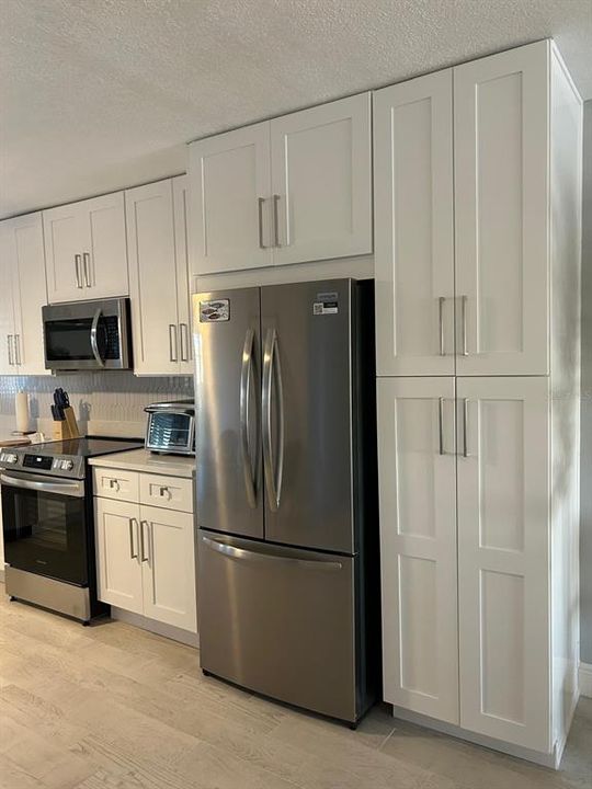 For Rent: $2,300 (2 beds, 2 baths, 1125 Square Feet)