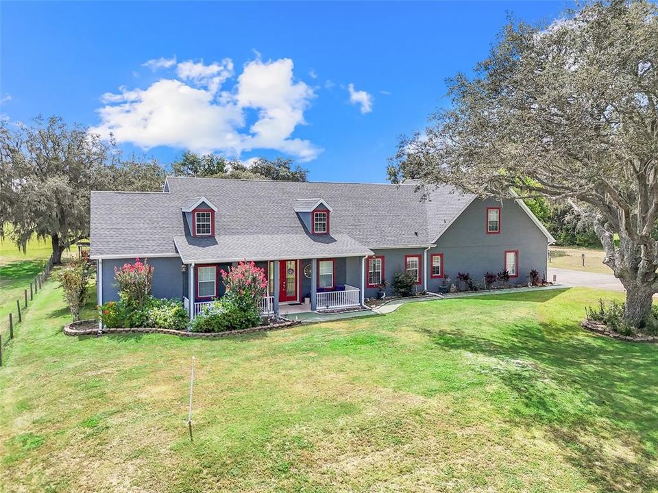 For Sale: $730,000 (4 beds, 3 baths, 3192 Square Feet)