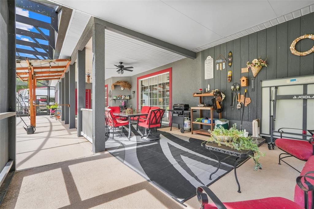 For Sale: $730,000 (4 beds, 3 baths, 3192 Square Feet)